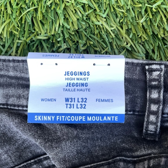 NWT H&M Jeans - Picture 9 of 10